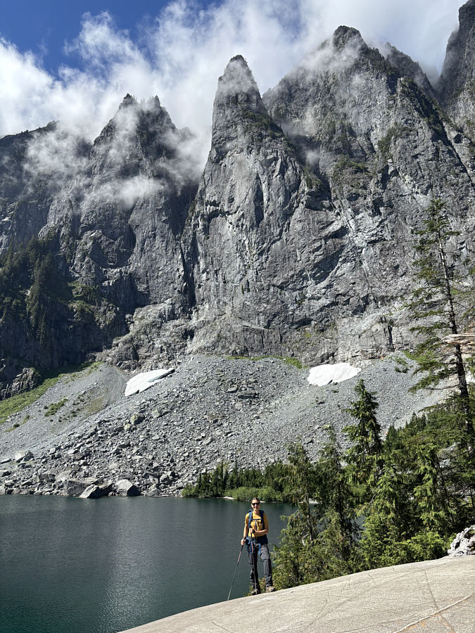 Can you spot the group of crazy young men jumping into the lake on the other side?