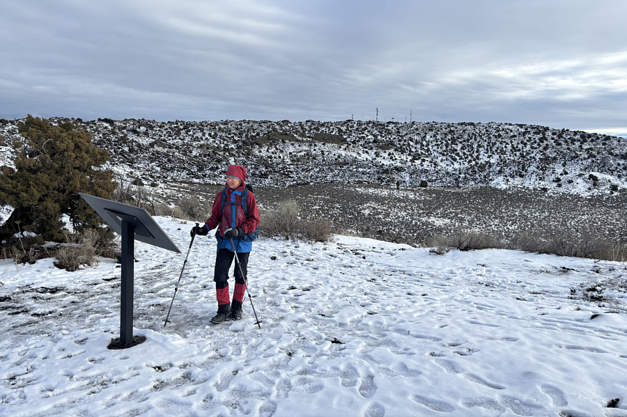 Looks like most people who hike the rim do so in a counter-clockwise direction.